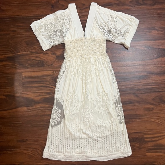 Farm Rio Solana Dress - Picture 3 of 10